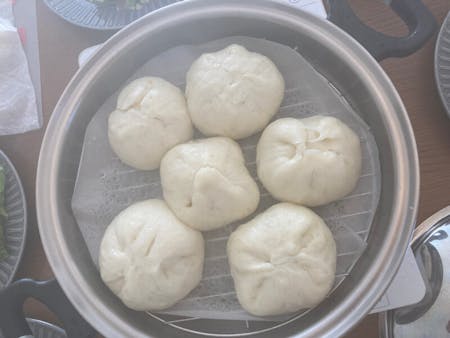 Making meat buns