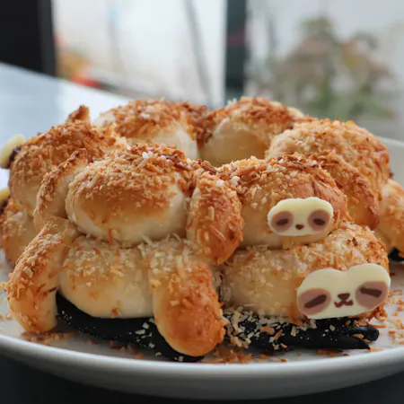 Sloth family pull-apart bread