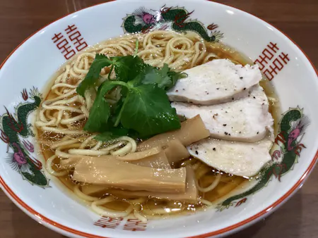 Pure Chicken Ramen. The broth and char siu are all made with chicken! Easy and delicious! In Yokohama.