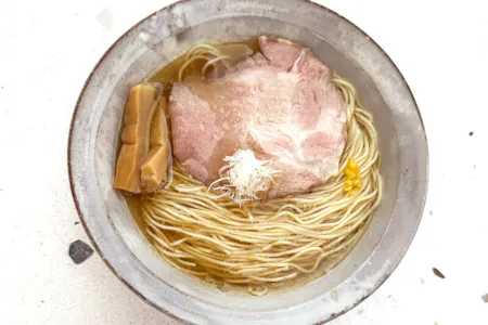 Enjoy the popular ramen making experience where you can feel the flavor of the soup stock at an oceanfront private cafe in Hiroshima