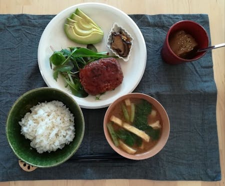 A casual vegan lunch plate + tea ceremony experience