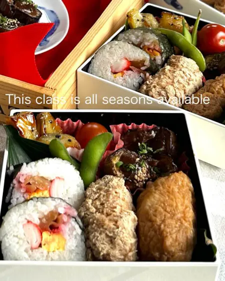 Traditional bento “Sukeroku sushi bento” Inari sushi and rolled sushi, which have been eaten since the Edo period