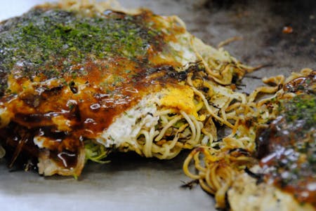 Let\'s make Hiroshima okonomiyaki together!