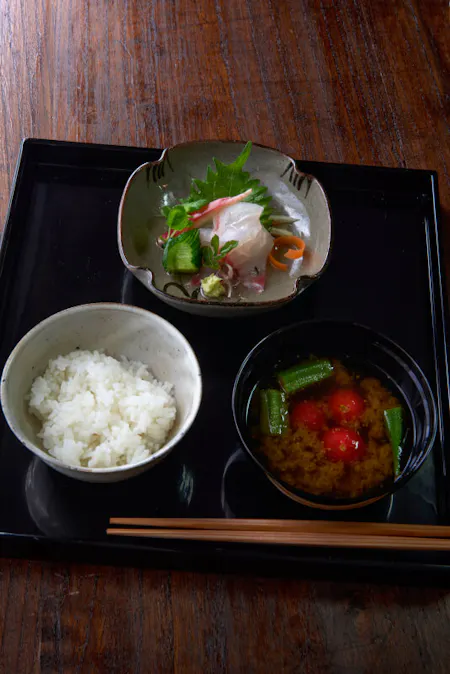 "This is a private class for 3 to 4 people. Please book with your friends or family." Discover Japanese Cooking — Ichiju-sansai based on Tea Ceremony Kaiseki Cuisine, Shojin Ryori, Vegetarian, Vegan & more ! Learn traditional dishes and techniques in a fun and easy way.