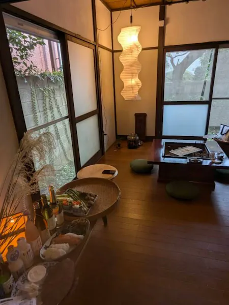 Weekends only! Dates to be agreed ◆For one group only /day & private space◆ 【Traditional Japanese Hearth Experience: White Wine & Charcoal Grilling in Musashikoganei】 ◆週末限定(日程相談) ◆1日1グループ限定 （伝統的な日本の囲炉裏体験〜武蔵小金井で楽しむ白ワインと炭火焼き〜）