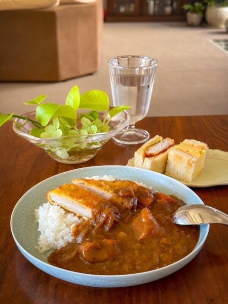 Making Katsu Curry, Katsu Sando and Tamago Sando together! + Matcha Latte & Homemade dessert