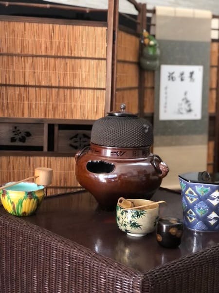 Trying Tea ceremony in a historic house in Okayama!