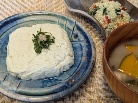 Tofu making, soy pulp and vegetable dishes