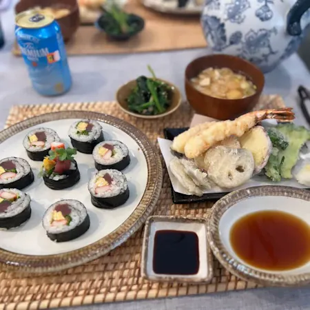 Let's make Roll sushi and Tempura from Scratch in Tokyo ！(Can be Vegetarian,Gluten-free )