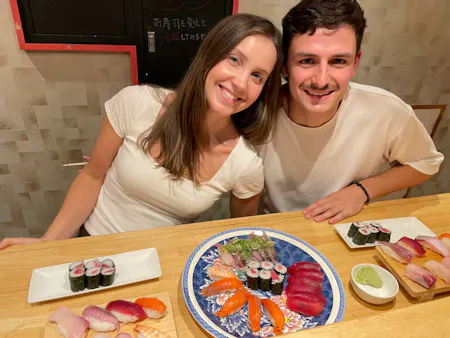 Full-fledged Japanese cooking taught by an active Japanese chef! Enjoy Japanese traditional food culture [Sushi] to the fullest by making it with your own hands!