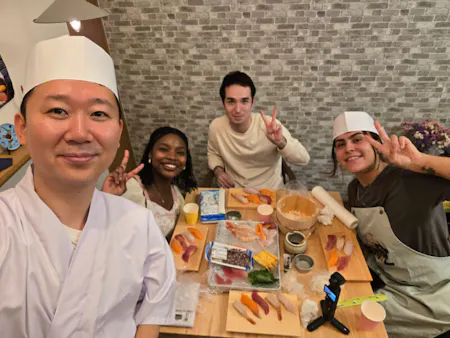 Enjoy making 2～3 typies of Japanese Sushi under professional sushi chef (Vegetables are available for Vegan/Vegetarian)