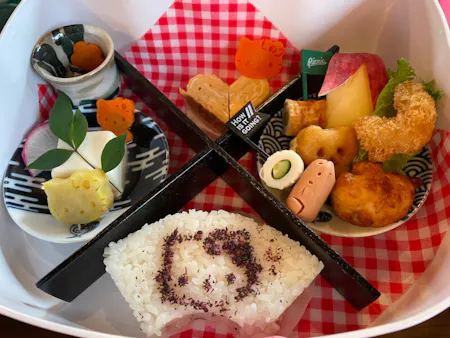 Character Bento Making (Hello Kitty Style) ※Please check Class Info before booking ※You can't take your lunch home