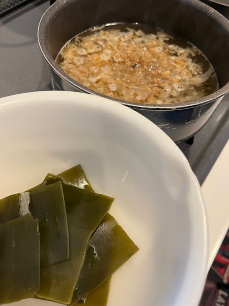 Taste & Culture of Japan: Dashimaki, Onigiri and Shodo