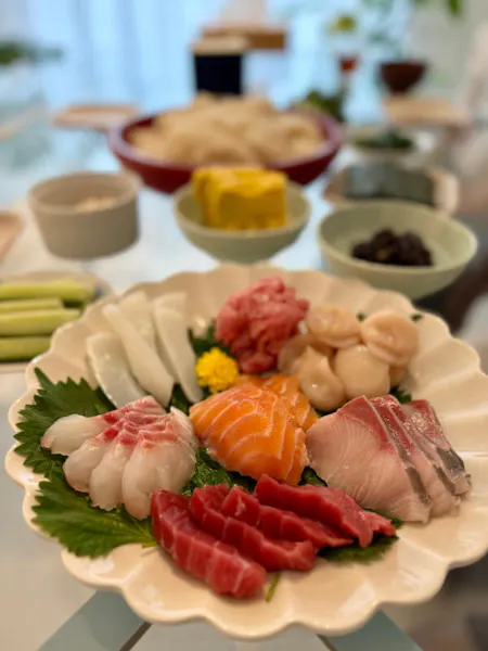 Come join us for a simple hand-rolled sushi party in Ebisu！ ※Serve raw fish.
