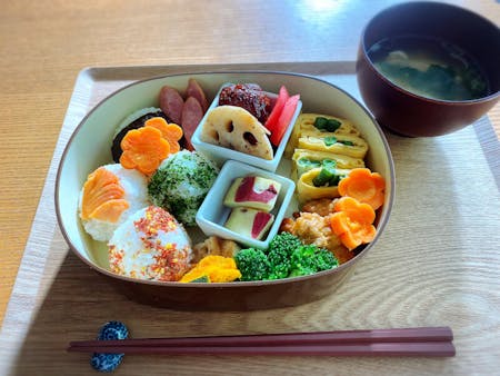Let's have fun making Japanese bento! Let's also make Japanese sweets! Come experience the fun of Japanese food culture!
