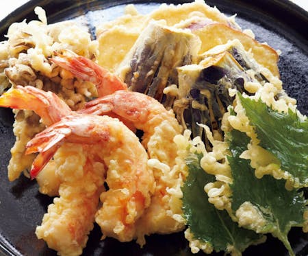 Private Tempura Cooking with a Former Sushi Chef – Easy Access from Osaka, Kyoto & Kobe