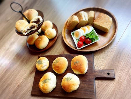 Let\'s make 4 kinds of Japanese bread! It\'s fluffy and delicious