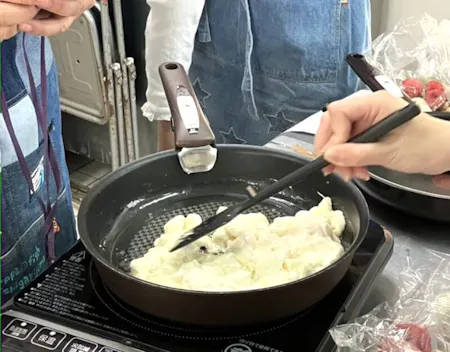 Online classes: Taiwanese Snowflake Crisp & Mandarin Experience