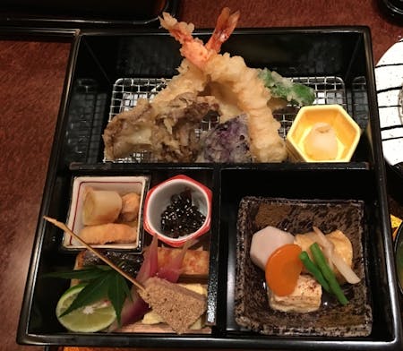 Let's make Japanese authentic Bento box (tempura, sashimi, and other dishes) and miso soup
