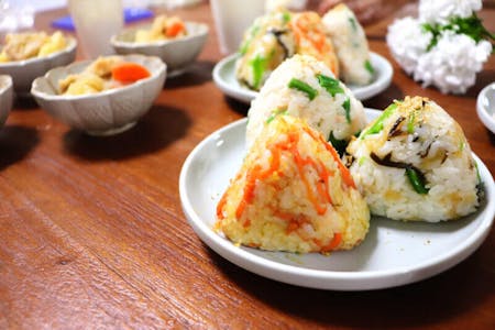How to make dashi (Japanese soup stocks ), rice with pot, miso soup, omusubi, and dashi maki egg roll (Japanese egg omelette with dashi)