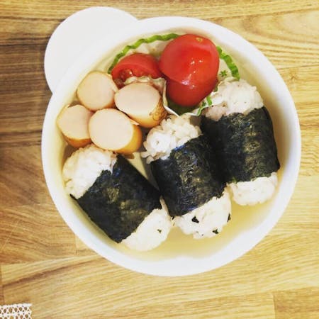 Onigiri and tamagoyaki