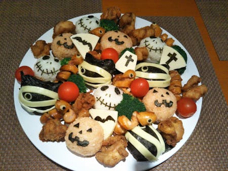 Japanese Halloween party plate ( rice ball)