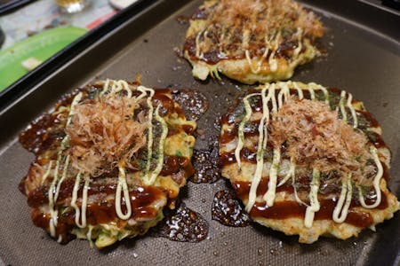 Okonomiyaki(Japanese pan cake)