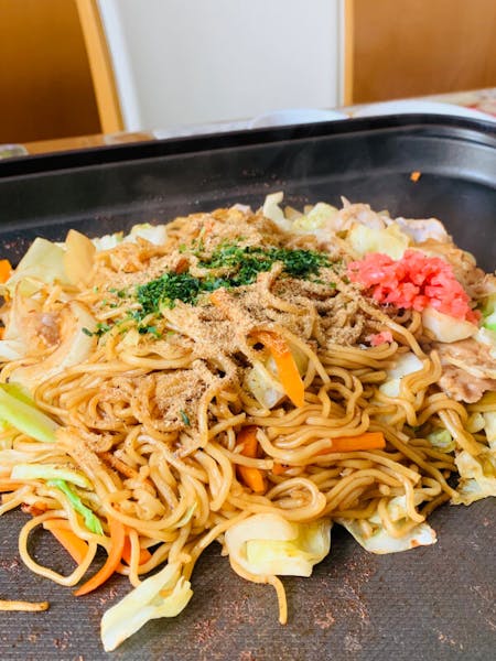 【Yakisoba】
You can choose from three  flavor types (soysouse or salt or sauce) Pork or 
vegetarian