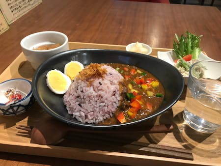 Kyoto-style Cafe curry and black rice


