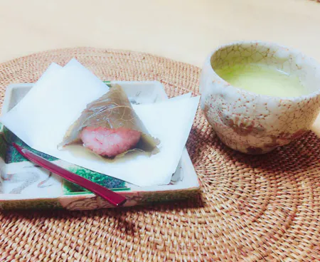 Let's make sakura mochi at home in Japan.
