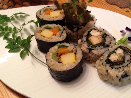 Vegan roll sushi