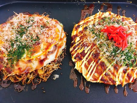 ■online■　Okonomiyaki (Japanese savory pan cake) 