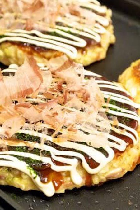 Okonomiyaki cooking