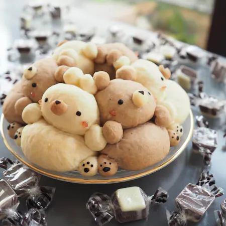 Bear pull-apart bread
