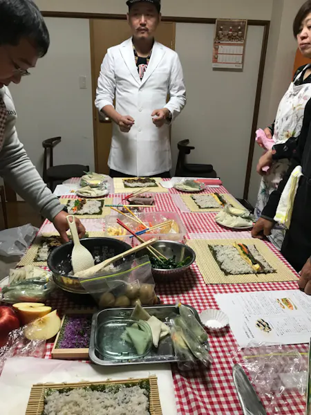 Sushi rolls! Nigiri Sushi! Vegetable sushi! Let's make sushi together