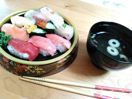 Cooking NigiriSushi with Mummy at Kyoto!!