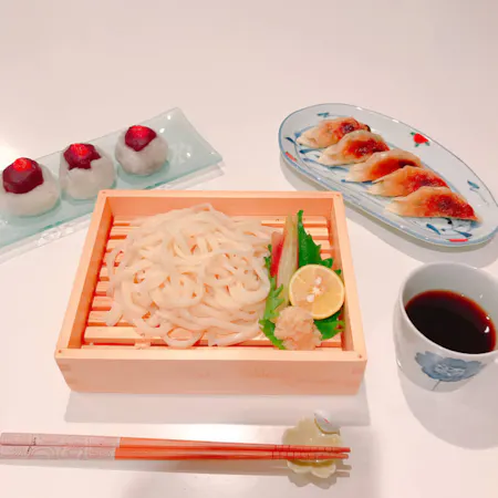 Hand-made Udon, Gyoza, and Fruits Daifuku Class in a Cozy Kitchen