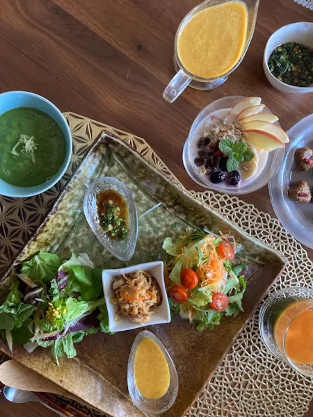 Enjoy japanese food norimki , miso soup and japanese sweets with raw and vegan style!