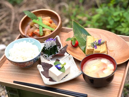 Authentic Japanese cooking class by restaurant chef