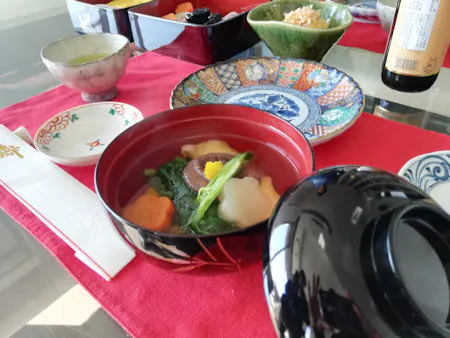 Make zoni and experience Japanese New Year! I want to show the Tama River and Mt. Fuji from the 19th floor.