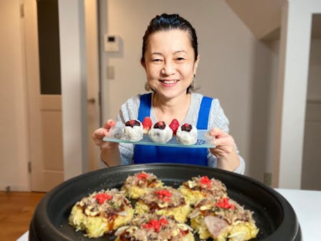 Okonomiyaki(meat/veggie), Strawberry Daifuku, Miso soup ＊online class＊