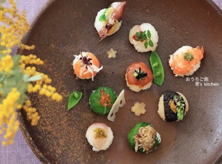 Temari sushi, miso soup, Japanese sweets and Matcha(Tea ceremony)\r\n