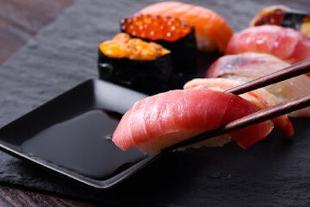 Directly from a sushi chef! Sushi Nigiri Experience in Asakusa