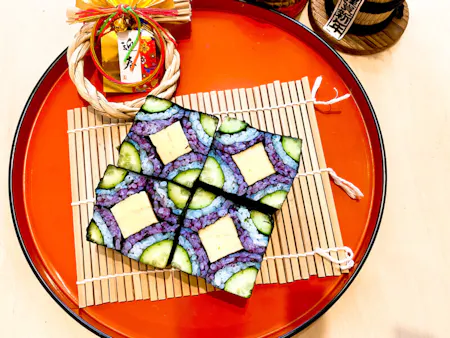 Let's make artistic sushi rolls!(2types)
