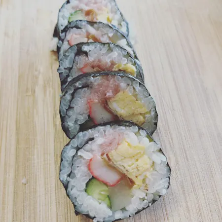 Tanoshii! Japanese Home Cooking ( Sushi Roll and Tamagoyaki)