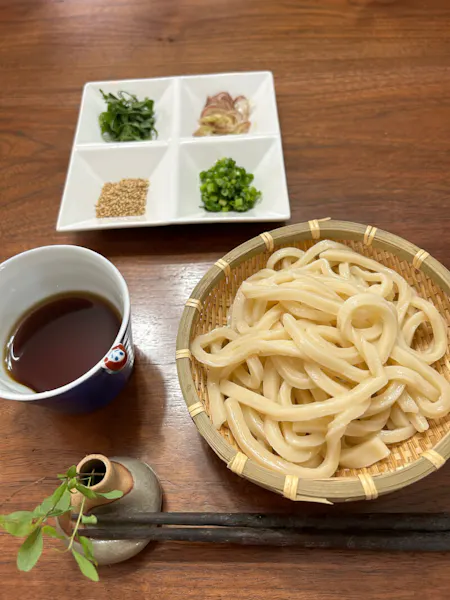 Let's make handmade udon! (Cold and hot udon , combination with curry udon, beef udon ＝NIKU udon in japanese)