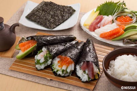 Cook Your Own Ramen or Sushi!!\r\nCooking class at Asakusa.