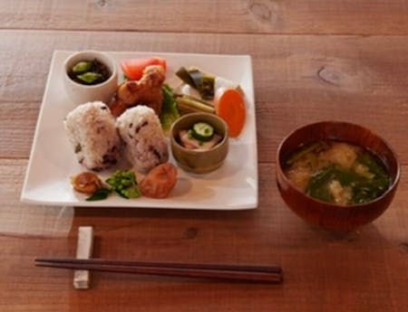 Let's cook Vegan Sushi & Gyoza together!