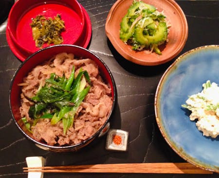 Discover the Art of Beef bowl (Gyudon) and Japanese Cuisine in Tokyo!