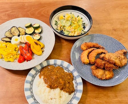 Japanese-Style Tonkatsu Curry Cooking 
with Japanese-Style Potato salad